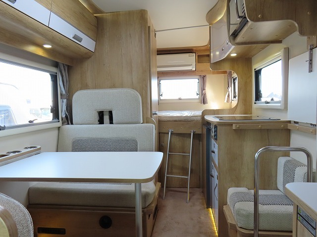 キャンピングカー キャブコン ｶﾑﾛｰﾄﾞ ﾅｯﾂRV ｸﾚｱ5.3Xｴﾎﾞﾘｭｰｼｮﾝ