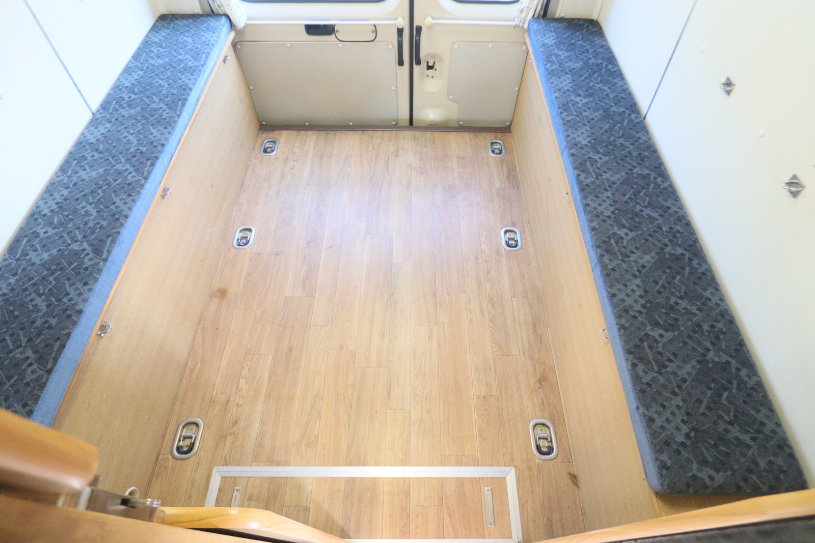 キャンピングカー キャブコン ｴﾙﾌ ﾖｺﾊﾏﾓｰﾀｰｾｰﾙｽ ﾚｯｸｽﾄﾗﾝｽﾀｰ