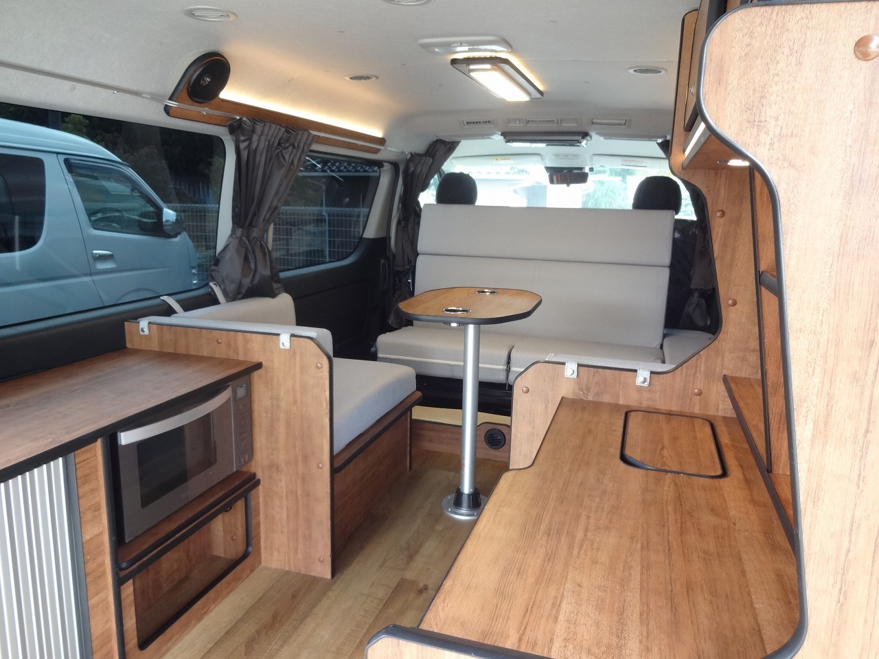 キャンピングカー バンコン ﾊｲｴｰｽ FOCS DS-F 4WD FFﾋｰﾀｰ