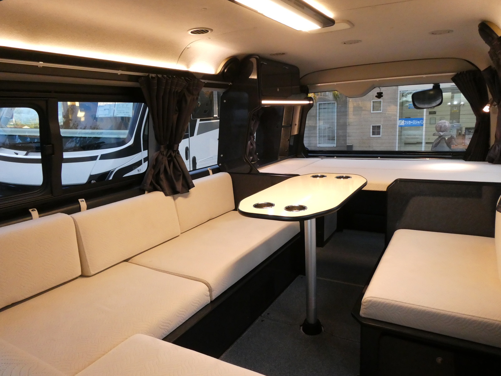 キャンピングカー バンコン ﾊｲｴｰｽ FOCS DS-L