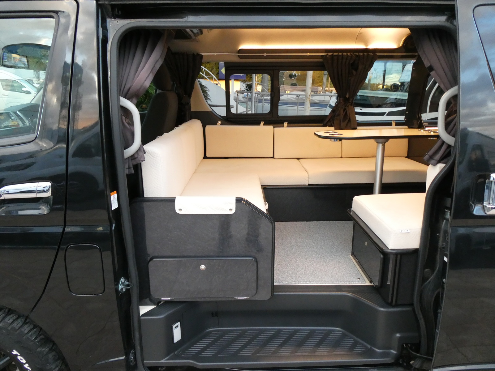 キャンピングカー バンコン ﾊｲｴｰｽ FOCS DS-L