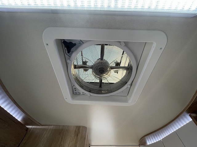 キャンピングカー キャブコン ｶﾑﾛｰﾄﾞ ﾅｯﾂRV ｸﾚｱ5.3XﾊｲﾊﾟｰｴﾎﾞⅢ