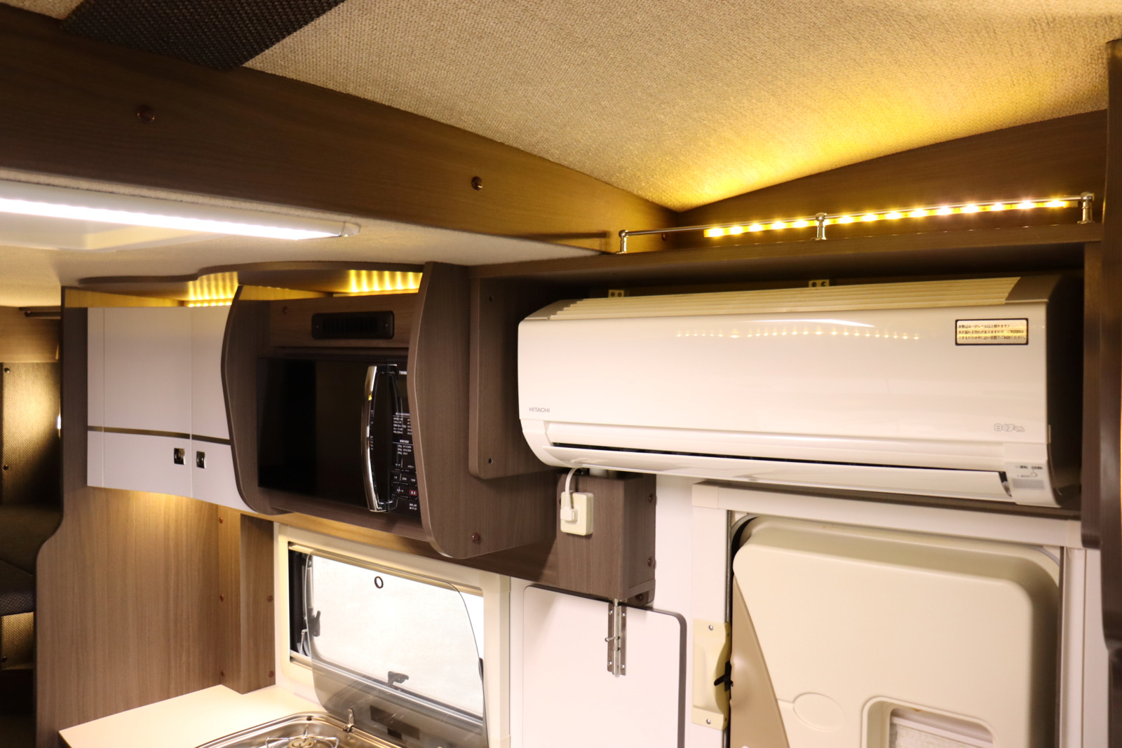 キャンピングカー キャブコン ｶﾑﾛｰﾄﾞﾅｯﾂRVｸﾚｱ5.3Wｴﾎﾞﾘｭｰｼｮﾝ4WD