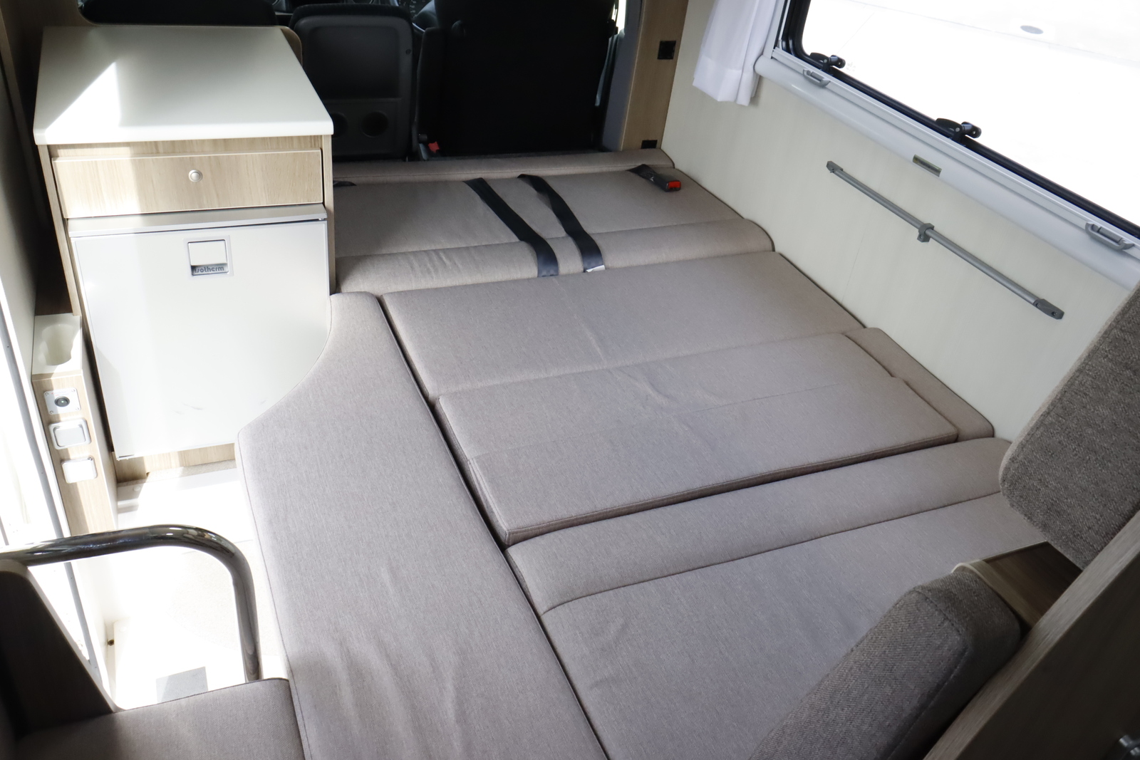 キャンピングカー キャブコン ｶﾑﾛｰﾄﾞ ｷｬﾝﾊﾟｰ厚木 ﾊﾟﾋﾟｰ480