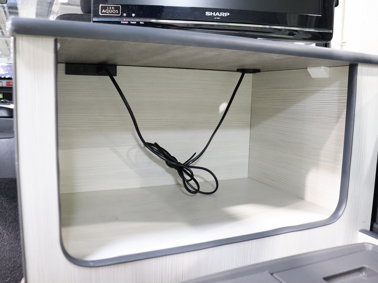 キャンピングカー バンコン ﾊｲｴｰｽ ﾊﾟｽﾜｺﾞﾝ 4WD　FF　ｲﾝﾊﾞｰﾀｰ