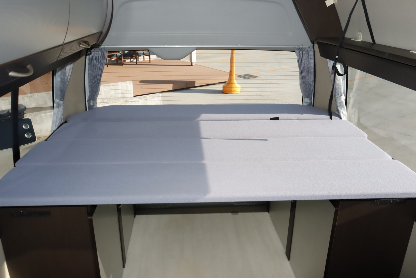 キャンピングカー バンコン ﾊｲｴｰｽ ﾚｸﾋﾞｨ ｻﾗｲDS