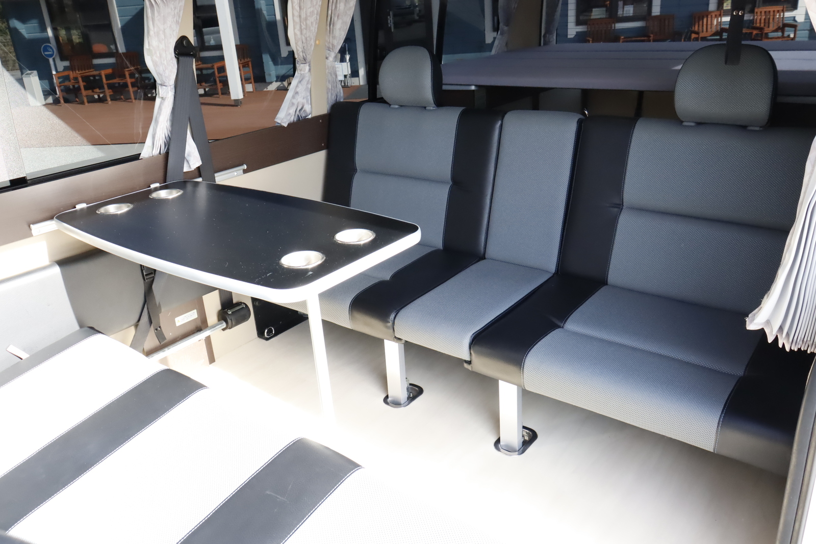 キャンピングカー バンコン ﾊｲｴｰｽ ﾚｸﾋﾞｨ ｻﾗｲDS