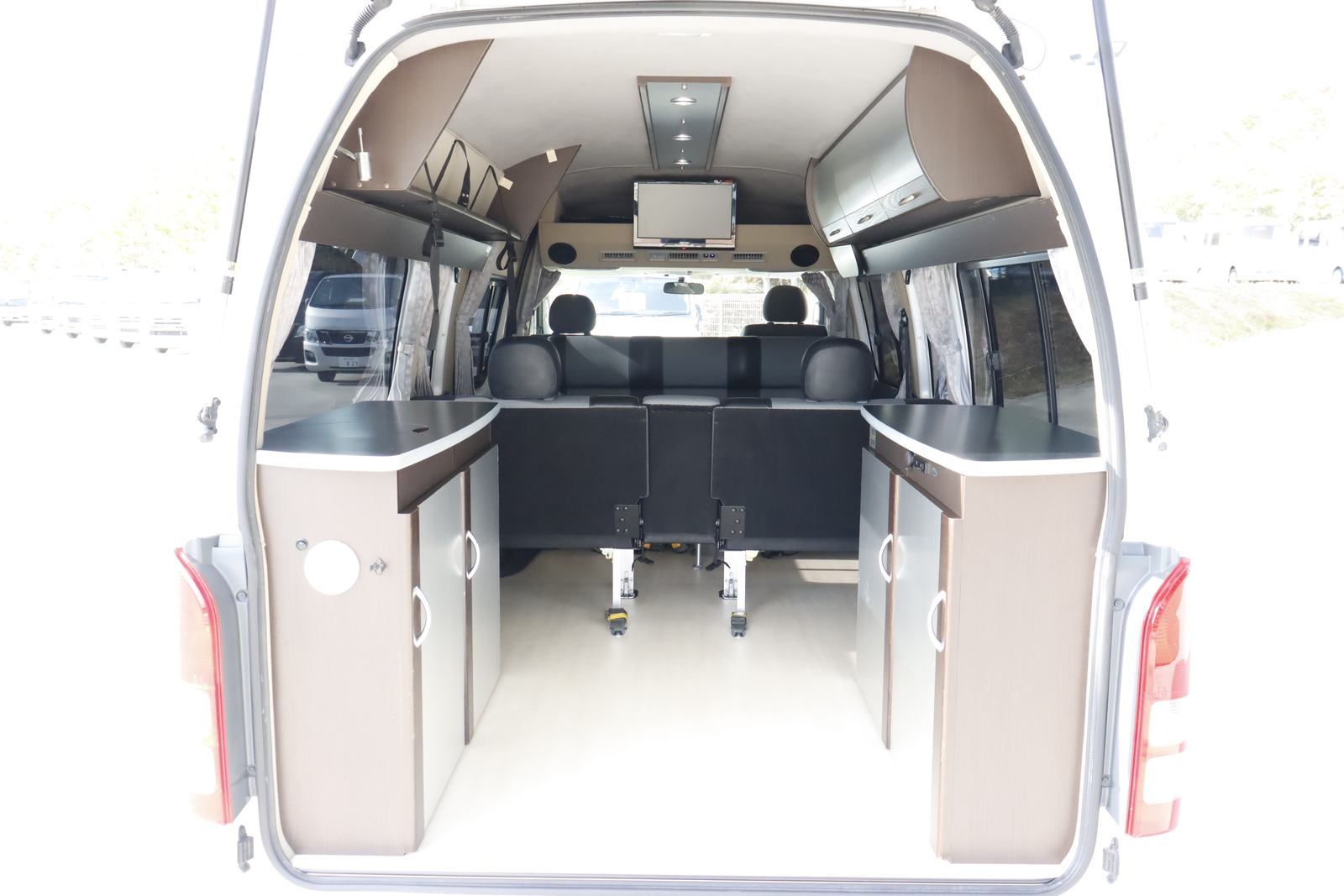 キャンピングカー バンコン ﾊｲｴｰｽ ﾚｸﾋﾞｨ ｻﾗｲDS