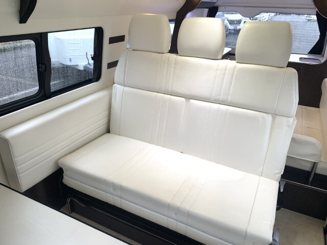 キャンピングカー バンコン ｾｶﾝﾄﾞﾊｳｽ ｸﾞﾚｲｽﾌﾟﾚﾐｱﾑ 4WD ﾚﾝﾀUP