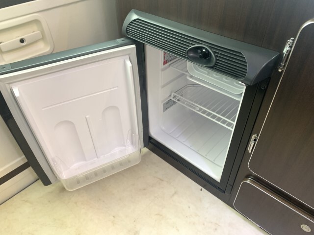 キャンピングカー バンコン ｾｶﾝﾄﾞﾊｳｽ ｸﾞﾚｲｽﾌﾟﾚﾐｱﾑ 4WD ﾚﾝﾀUP