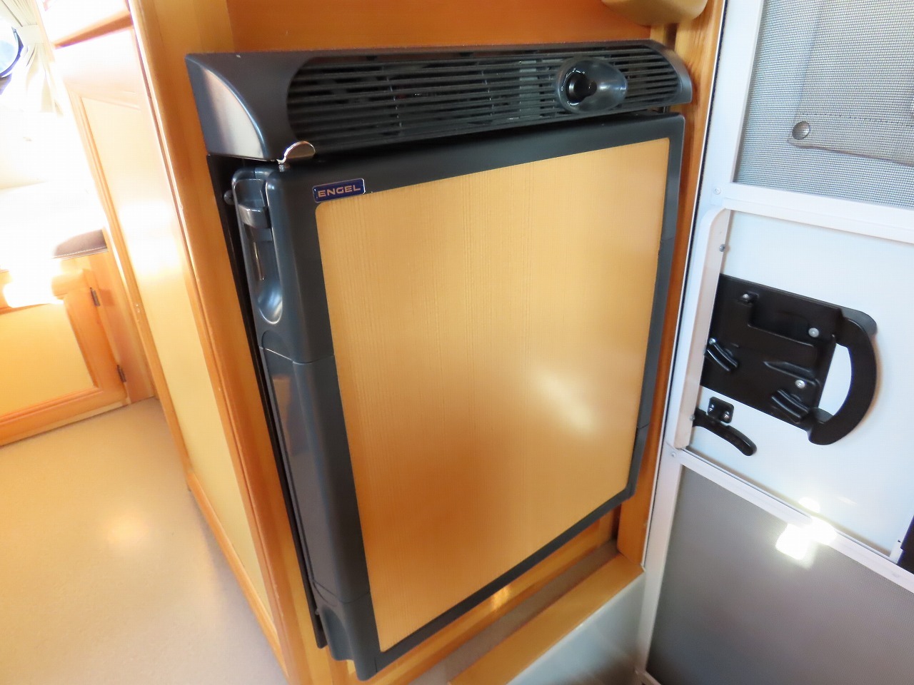 キャンピングカー キャブコン ﾎﾞﾝｺﾞ AtoZ ｱﾐﾃｨ 4WD