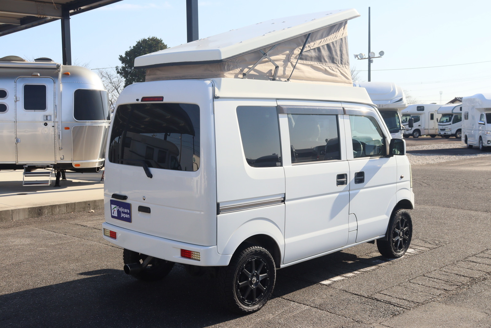 キャンピングカー 軽キャンパー ｴﾌﾞﾘｲ ﾌｨｰﾙﾄﾞﾗｲﾌ ｺﾝｸﾞ ﾘﾌﾄｱｯﾌﾟ改