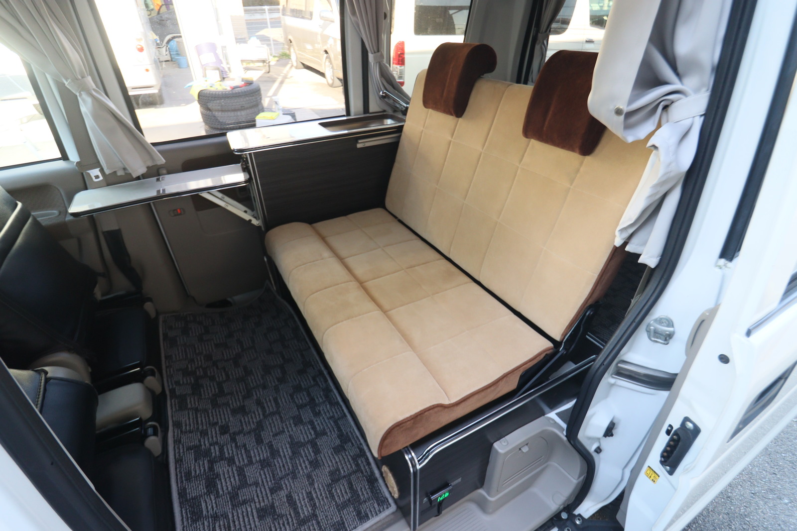 キャンピングカー 軽キャンパー ｴﾌﾞﾘｲ ﾌｨｰﾙﾄﾞﾗｲﾌ ｺﾝｸﾞ ﾘﾌﾄｱｯﾌﾟ改