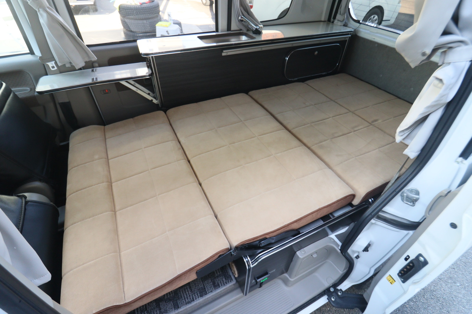 キャンピングカー 軽キャンパー ｴﾌﾞﾘｲ ﾌｨｰﾙﾄﾞﾗｲﾌ ｺﾝｸﾞ ﾘﾌﾄｱｯﾌﾟ改