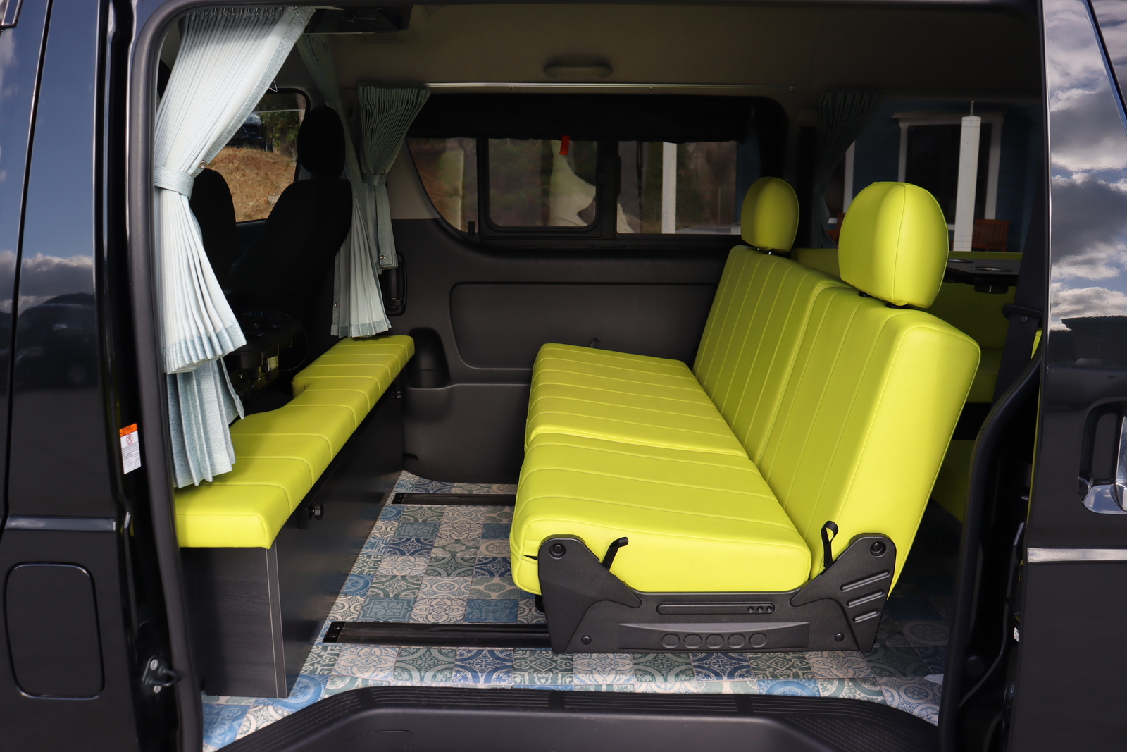 キャンピングカー バンコン ﾊｲｴｰｽ ﾄﾖﾀﾃｯｸｽ Pｷｭｰﾌﾞﾌﾟﾗｽﾈｵ