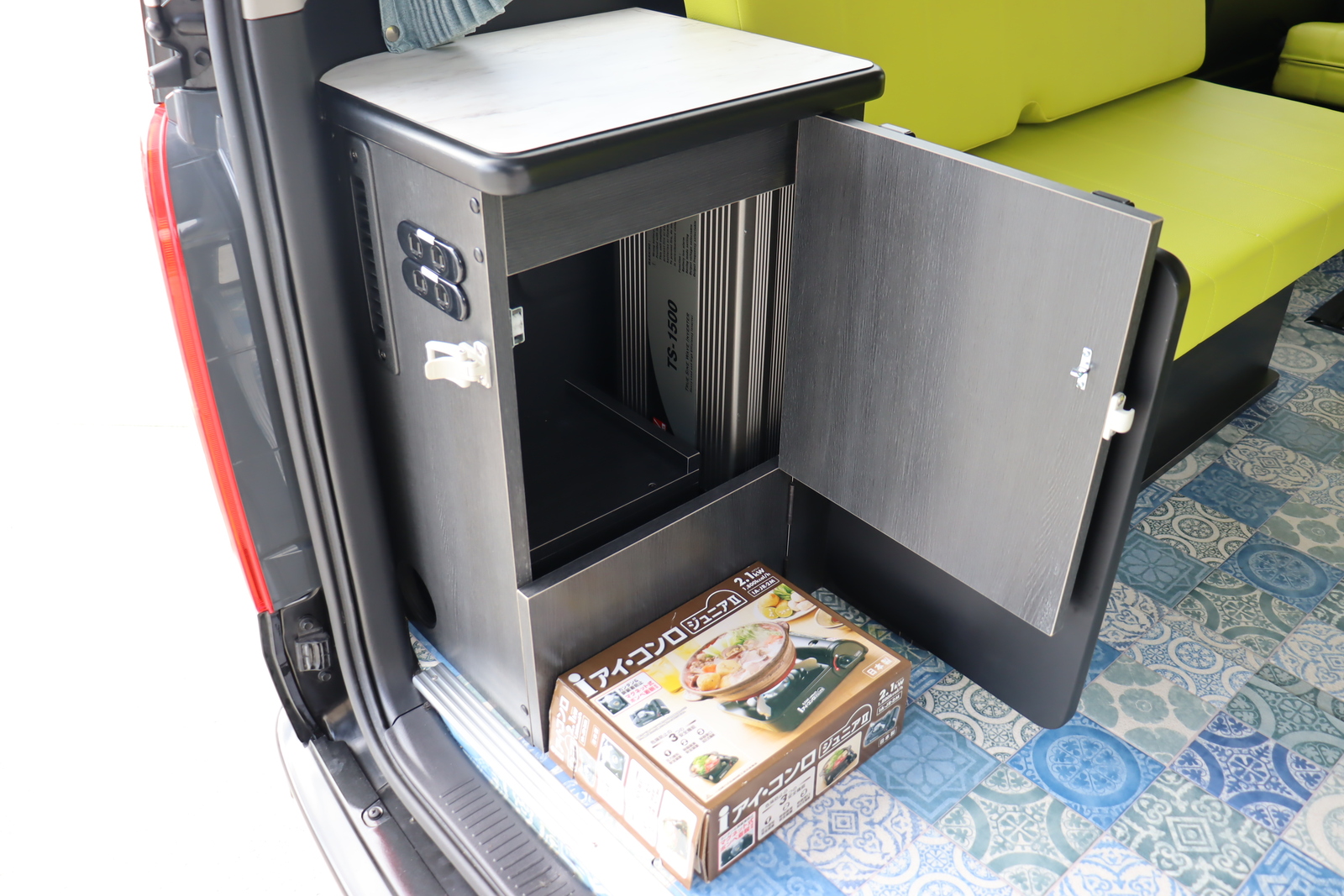 キャンピングカー バンコン ﾊｲｴｰｽ ﾄﾖﾀﾃｯｸｽ Pｷｭｰﾌﾞﾌﾟﾗｽﾈｵ