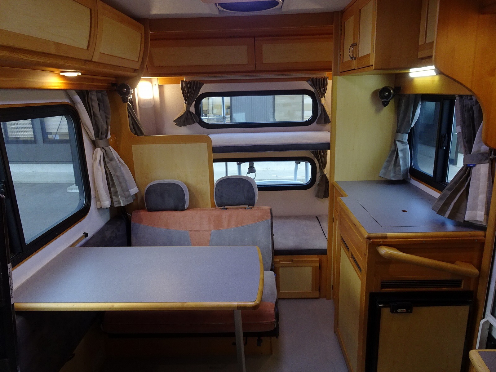 キャンピングカー キャブコン ﾎﾞﾝｺﾞ AtoZ ｱﾐﾃｨﾘﾐﾃｯﾄﾞ 窓AC 4WD