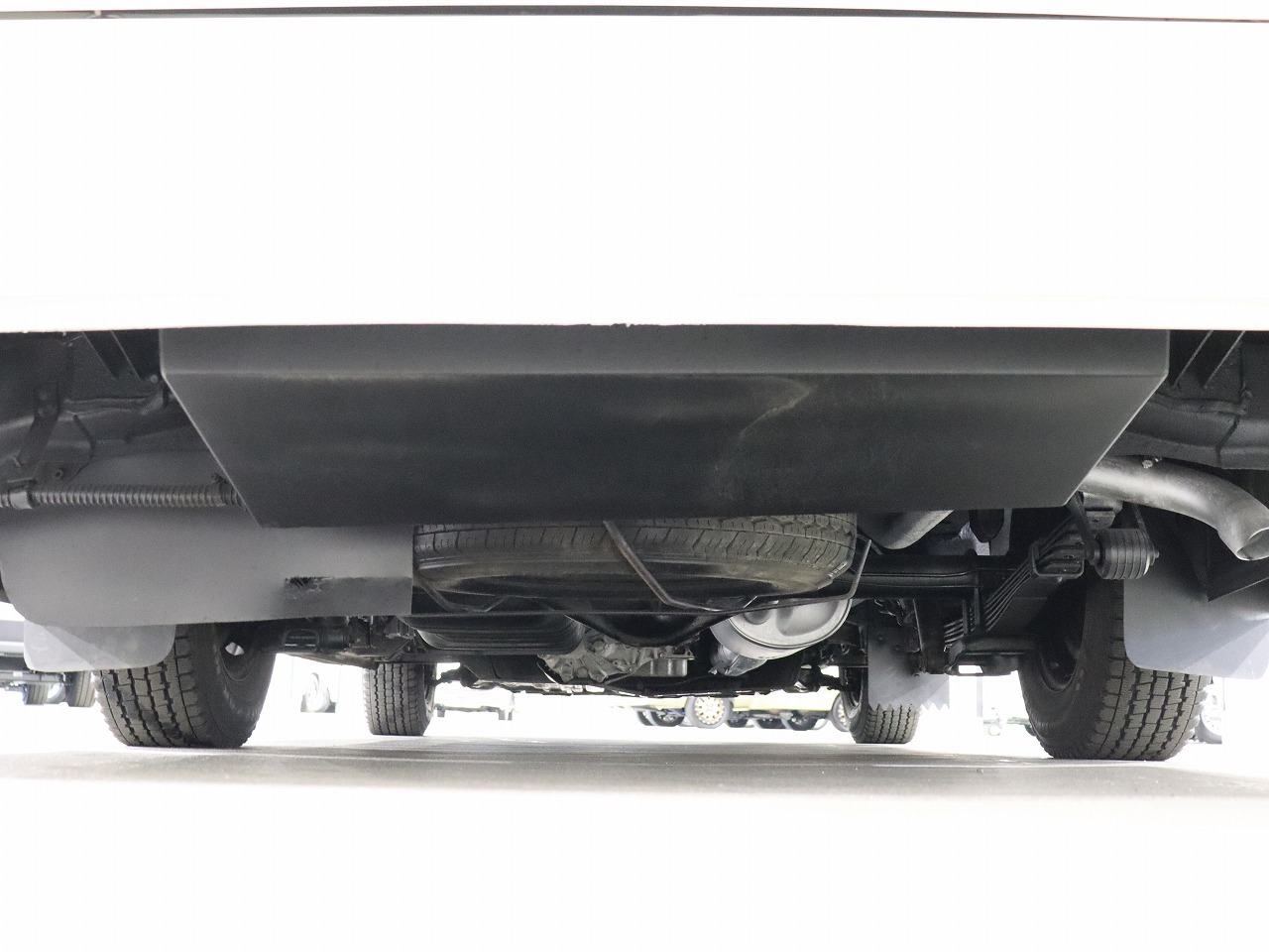 キャンピングカー キャブコン ﾊｲｴｰｽ ﾌｧｰｽﾄｶｽﾀﾑ CG550ﾎﾞﾚﾛV 4WD