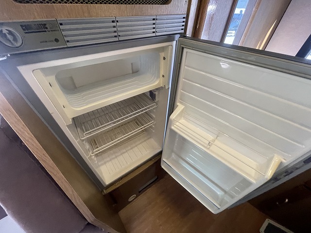 キャンピングカー キャブコン ｶﾑﾛｰﾄﾞ ﾖｺﾊﾏﾓｰﾀｰｾｰﾙｽ ﾍｽﾃｨｱ 4WD