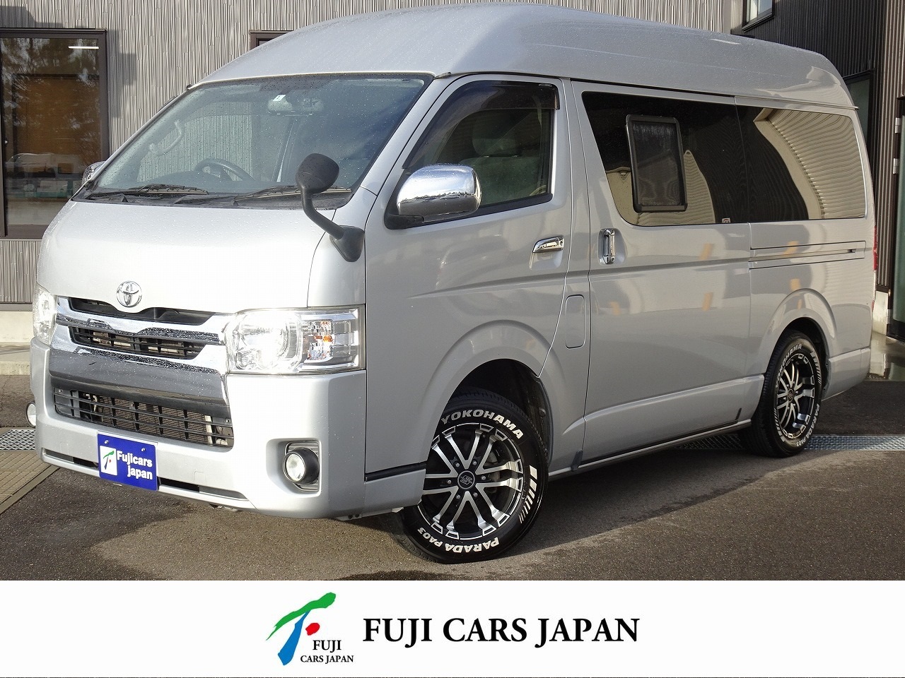 キャンピングカー バンコン ハイエース リンエイ バカンチェス ライルリッツ 4WD