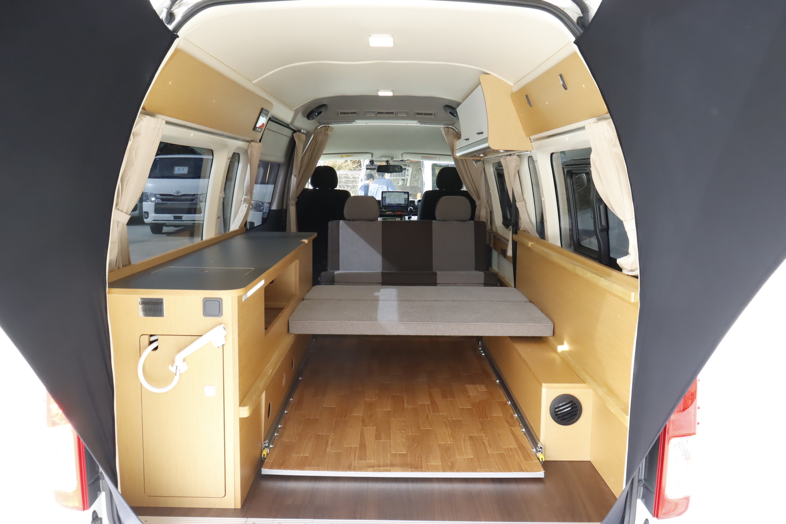 キャンピングカー バンコン ﾊｲｴｰｽﾄｲﾌｧｸﾄﾘｰ ｸﾞﾘｰﾝﾊﾞﾃﾞｨ ﾀｲﾌﾟB