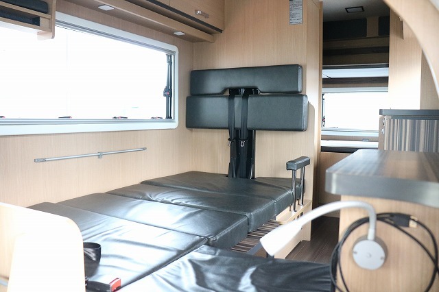 キャンピングカー キャブコン ｶﾑﾛｰﾄﾞ ﾊﾞﾝﾃｯｸ ｺﾙﾄﾞﾊﾞﾝｸｽ 4WD