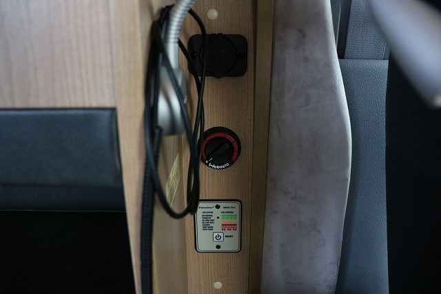 キャンピングカー キャブコン ｶﾑﾛｰﾄﾞ ﾊﾞﾝﾃｯｸ ｺﾙﾄﾞﾊﾞﾝｸｽ 4WD