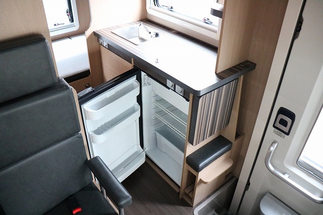 キャンピングカー キャブコン ｶﾑﾛｰﾄﾞ ﾊﾞﾝﾃｯｸ ｺﾙﾄﾞﾊﾞﾝｸｽ 4WD