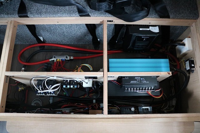 キャンピングカー キャブコン ｶﾑﾛｰﾄﾞ ﾊﾞﾝﾃｯｸ ｺﾙﾄﾞﾊﾞﾝｸｽ 4WD