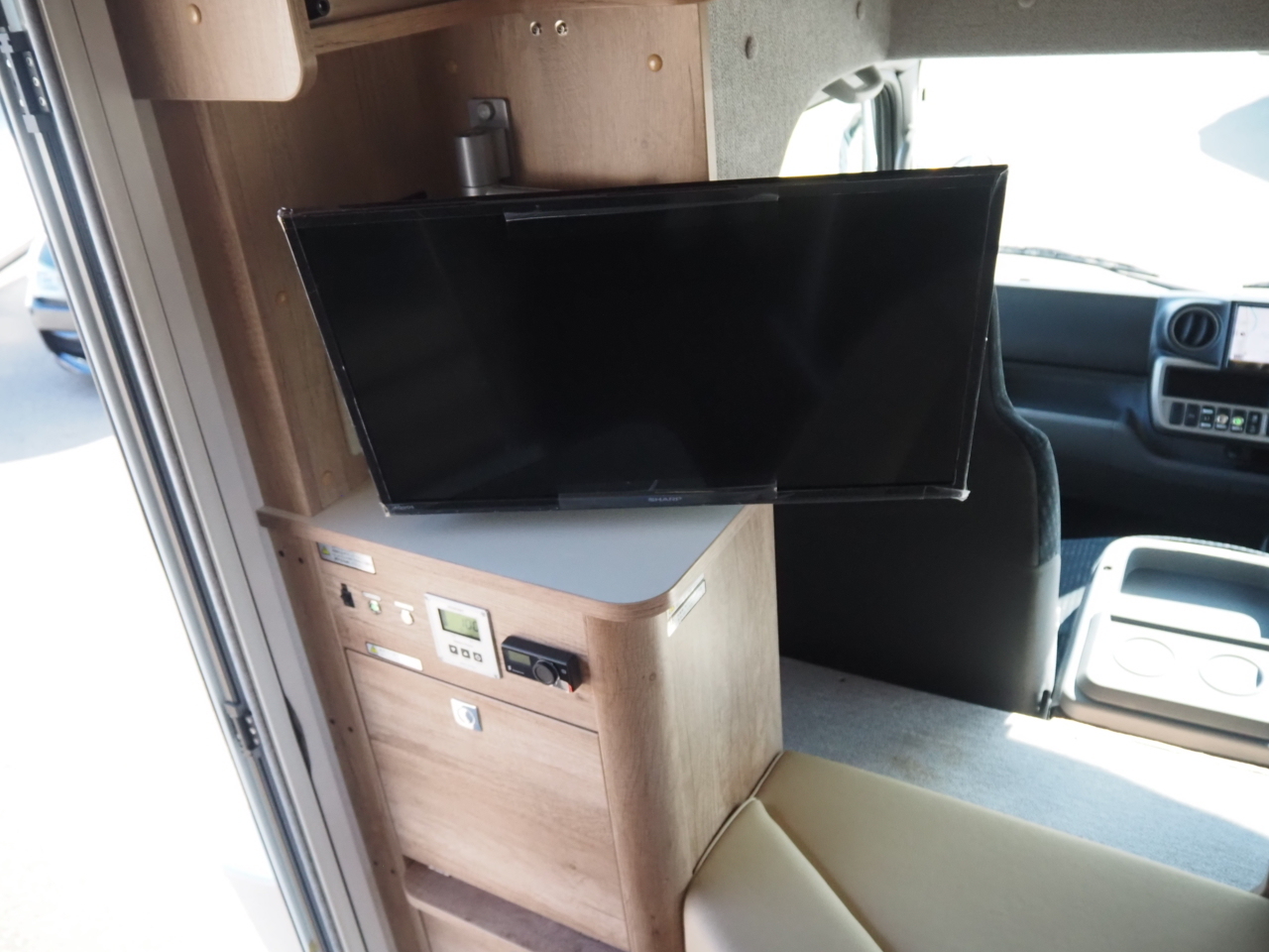 キャンピングカー キャブコン ｶﾑﾛｰﾄﾞﾅｯﾂｸﾚｱ5.3XﾊｲﾊﾟｰｴﾎﾞNEO4WD