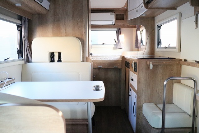 キャンピングカー キャブコン ｶﾑﾛｰﾄﾞ ﾅｯﾂRVｸﾚｱ5.3Xﾊｲﾊﾟｰｴﾎﾞ4WD