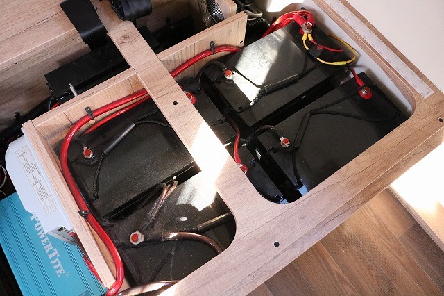 キャンピングカー キャブコン ｶﾑﾛｰﾄﾞ ﾅｯﾂRVｸﾚｱ5.3Xﾊｲﾊﾟｰｴﾎﾞ4WD