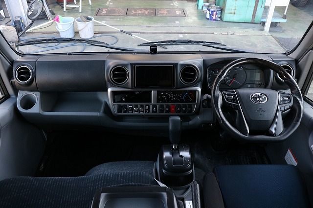 キャンピングカー キャブコン ｶﾑﾛｰﾄﾞ ﾅｯﾂRVｸﾚｱ5.3Xﾊｲﾊﾟｰｴﾎﾞ4WD