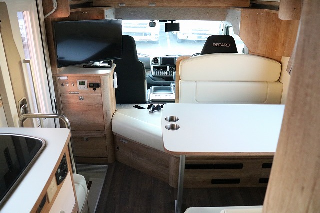 キャンピングカー キャブコン ｶﾑﾛｰﾄﾞ ﾅｯﾂRVｸﾚｱ5.3Xﾊｲﾊﾟｰｴﾎﾞ4WD