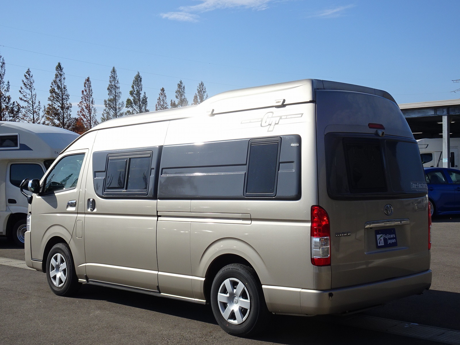 キャンピングカー バンコン ﾊｲｴｰｽ ﾄｲﾌｧｸﾄﾘｰ GTｸﾞﾗﾝﾃﾞ 4WD