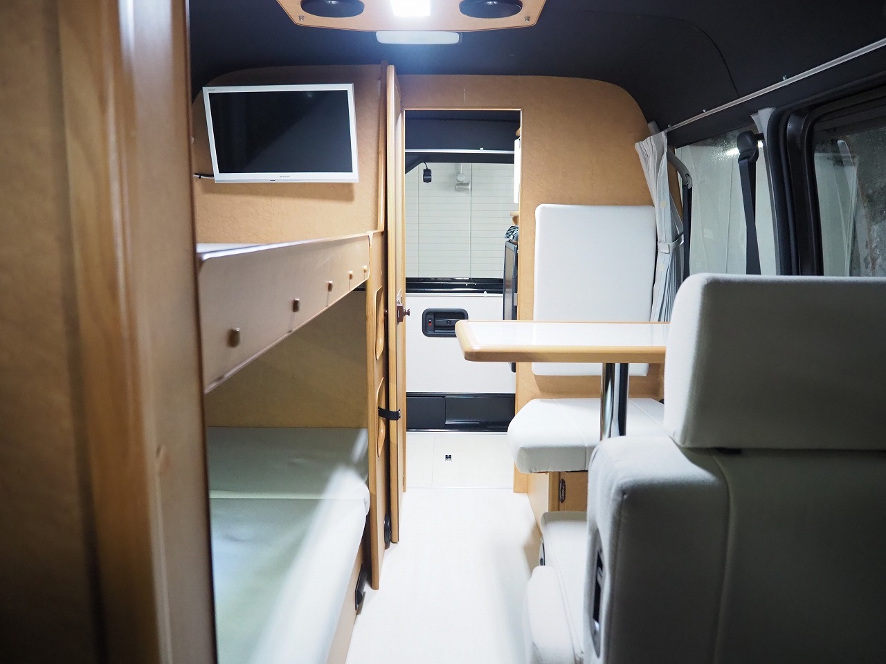 キャンピングカー バンコン ﾊｲｴｰｽ OMC 北斗 4WD　FF　ｿｰﾗｰ