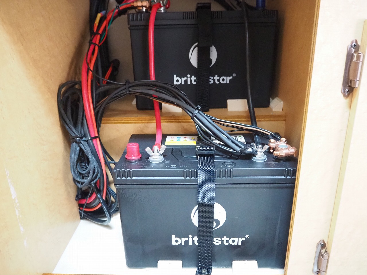 キャンピングカー バンコン ﾊｲｴｰｽ OMC 北斗 4WD　FF　ｿｰﾗｰ