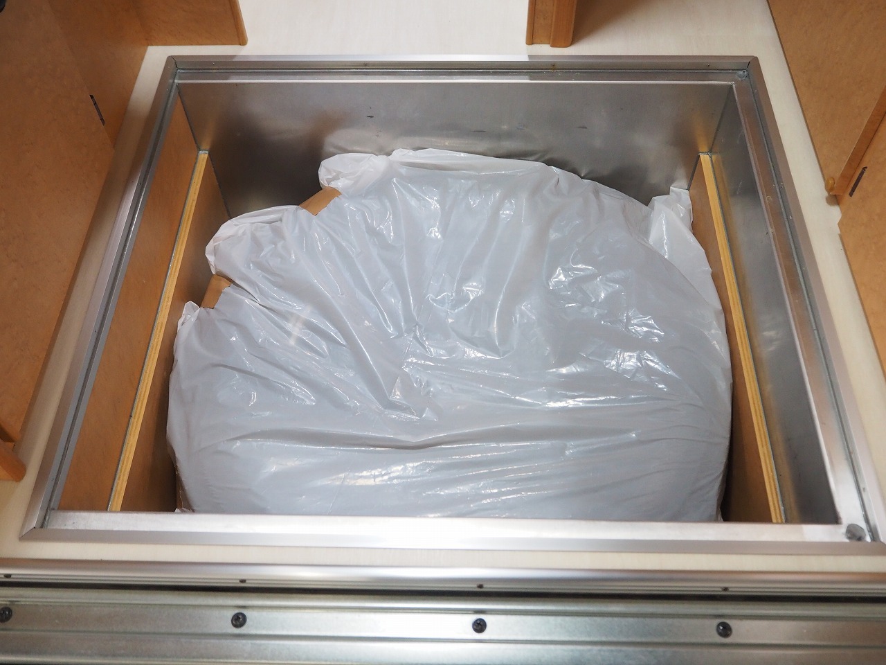 キャンピングカー バンコン ﾊｲｴｰｽ OMC 北斗 4WD　FF　ｿｰﾗｰ