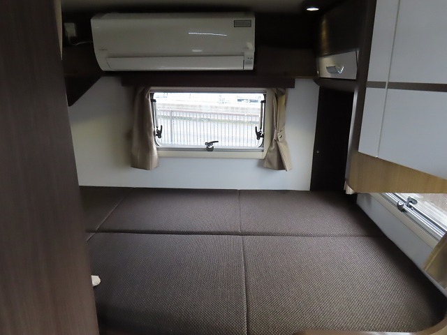 キャンピングカー キャブコン ｶﾑﾛｰﾄﾞ ｸﾚｱ5.3Xｴﾎﾞﾘｭｰｼｮﾝ　ﾘｱWﾀｲﾔ