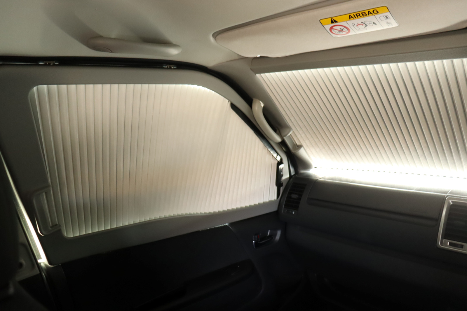 キャンピングカー バンコン ﾊｲｴｰｽ ﾎﾜｲﾄﾊｳｽ ｺﾝﾊﾟｽ 4WD