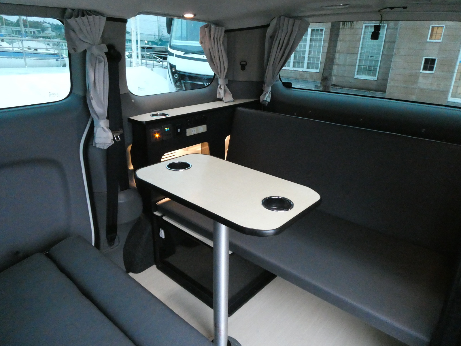 キャンピングカー バンコン NV200ﾊﾞﾈｯﾄ FOCS ﾙｿ+UP