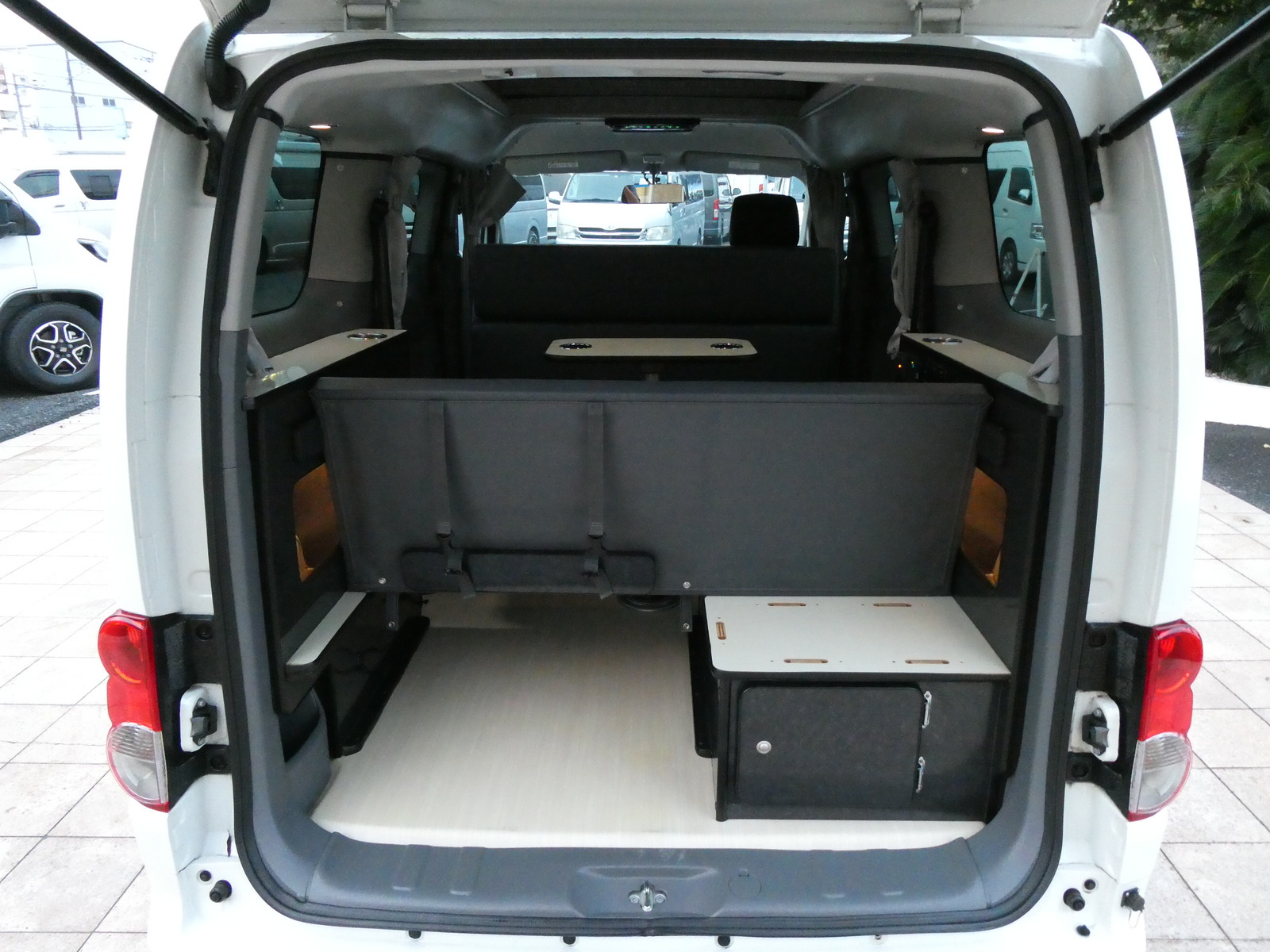 キャンピングカー バンコン NV200ﾊﾞﾈｯﾄ FOCS ﾙｿ+UP