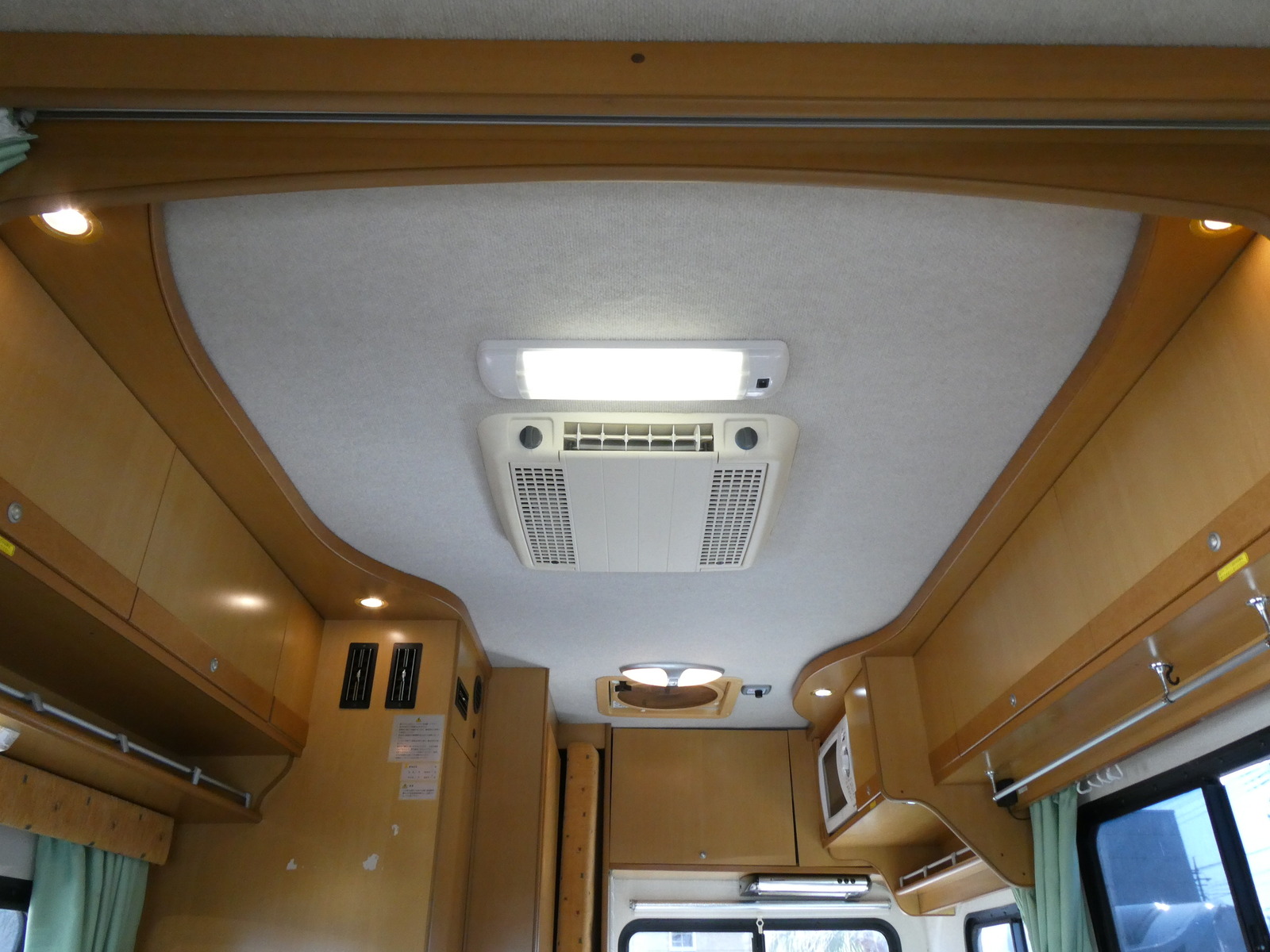 キャンピングカー キャブコン ﾊﾞﾝﾃｯｸ ﾚｵ　ﾙｰﾌｴｱｺﾝ　発電機　ﾎﾞｲﾗｰ