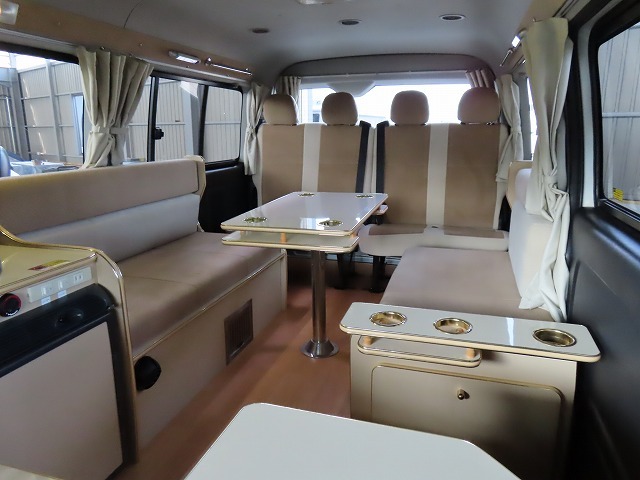 キャンピングカー バンコン ﾊｲｴｰｽ かｰいんてりあ高橋ﾘﾗｯｸｽﾜｺﾞﾝ 4WD