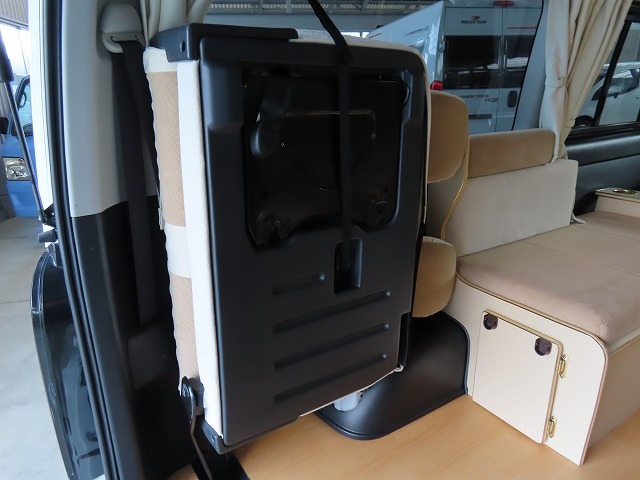 キャンピングカー バンコン ﾊｲｴｰｽ かｰいんてりあ高橋ﾘﾗｯｸｽﾜｺﾞﾝ 4WD