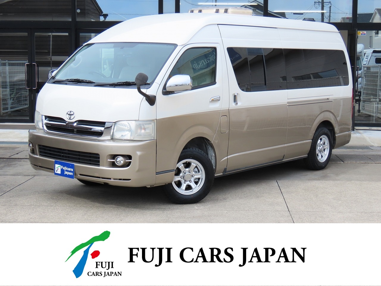 キャンピングカー バンコン レジアスエース　RVビックフット製　アルカディア 4WD