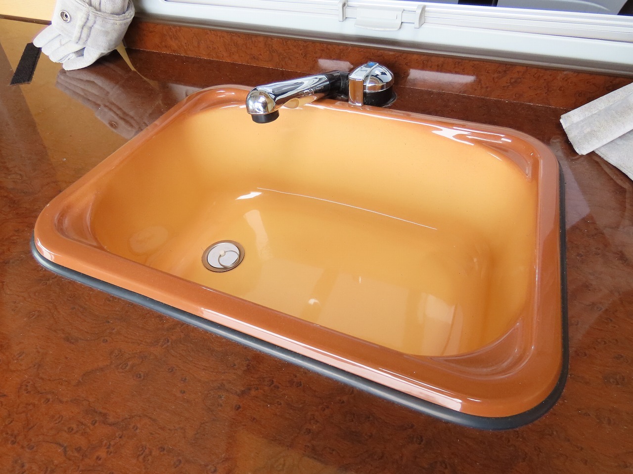 キャンピングカー バンコン ﾚｼﾞｱｽｴｰｽ　RVﾋﾞｯｸﾌｯﾄ製　ｱﾙｶﾃﾞｨｱ 4WD