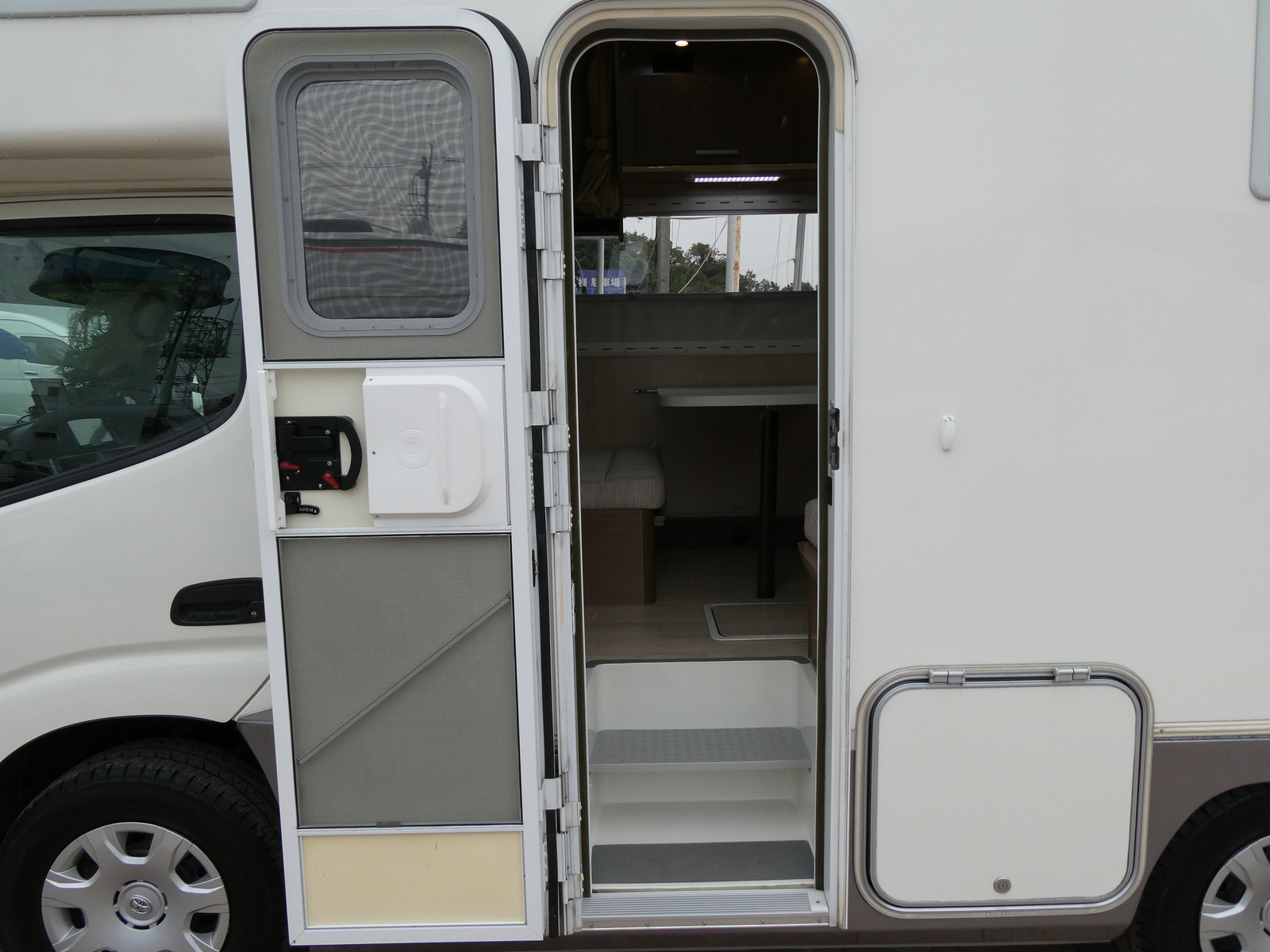 キャンピングカー キャブコン ﾊﾞﾝﾃｯｸ ｺﾙﾄﾞﾊﾞﾝｸｽ　軽油　家庭用ｴｱｺﾝ　FF