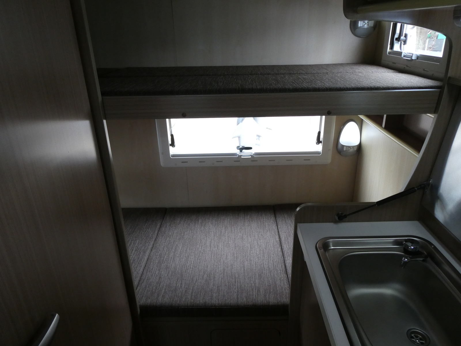 キャンピングカー キャブコン ﾊﾞﾝﾃｯｸ ｺﾙﾄﾞﾊﾞﾝｸｽ　軽油　家庭用ｴｱｺﾝ　FF