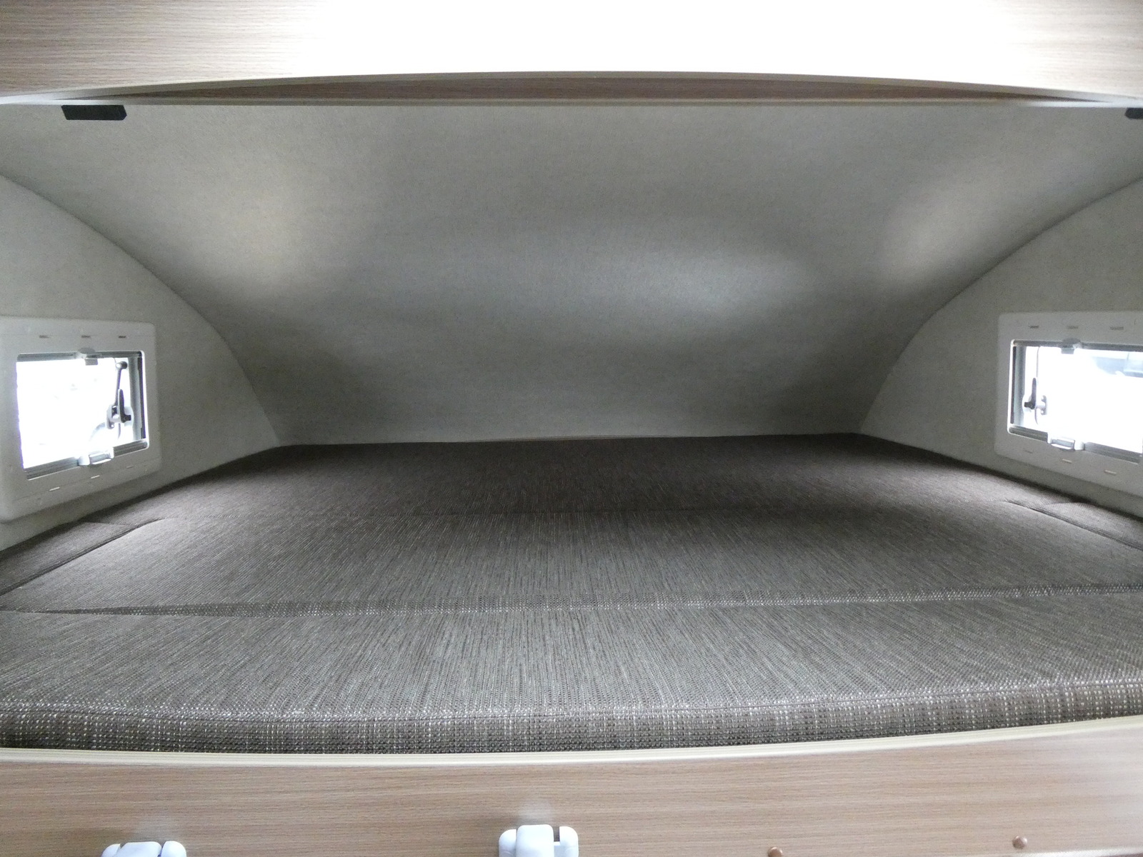 キャンピングカー キャブコン ﾊﾞﾝﾃｯｸ ｺﾙﾄﾞﾊﾞﾝｸｽ　軽油　家庭用ｴｱｺﾝ　FF